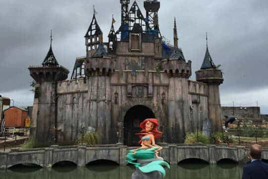 Dismaland ahora tiene comercial… miralo aquí