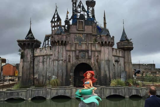 Dismaland ahora tiene comercial… miralo aquí
