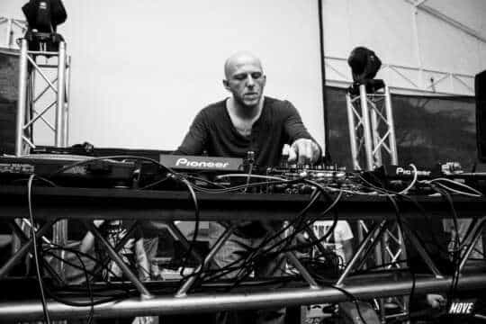 Disfruta de los snippets del Klockworks 13 diseñado por DVS1…