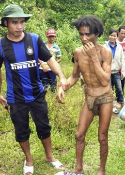 Vietnamita escondido en la selva desde la guerra hace 40 años vuelve a la Civilizacion