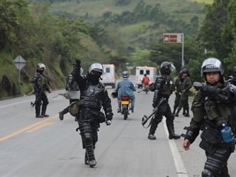 En Bogota Alcaldia ordena a Policía no usar la fuerza para reprimir conflictos sociales