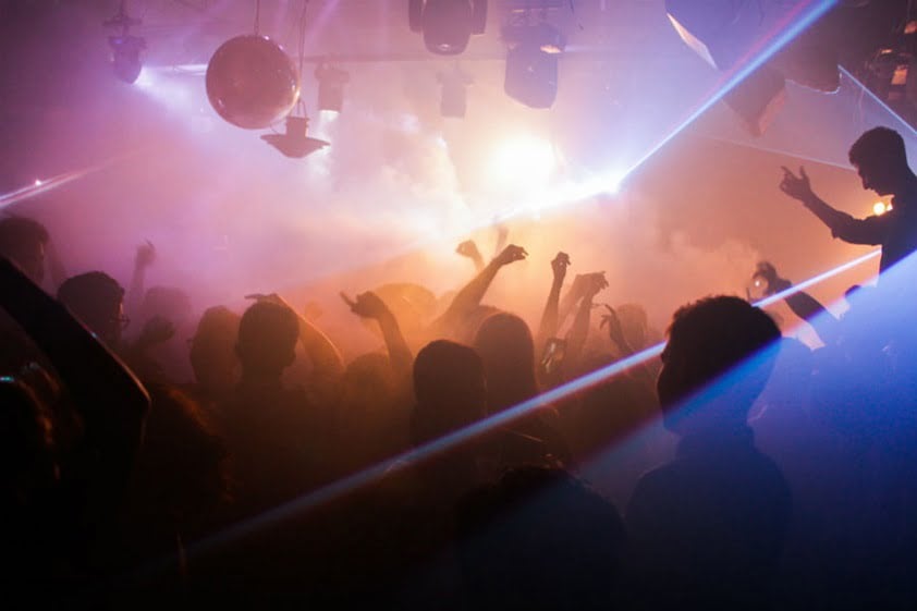 Un estudio dice que el techno es el género 'menos efectivo para reducir la ansiedad'