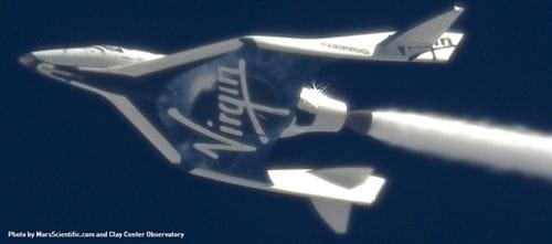 Virgin Galactic: Primer test de la nave de turismo espacial, $200k valdría un cupo de 6 puestos.