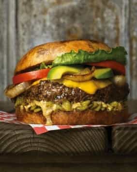 ¿Tiene sustancias adictivas la comida rápida?