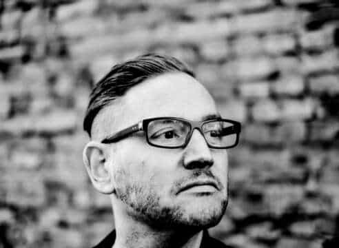 Profile HARVEY MCKAY: Artista Zer0 Gravity