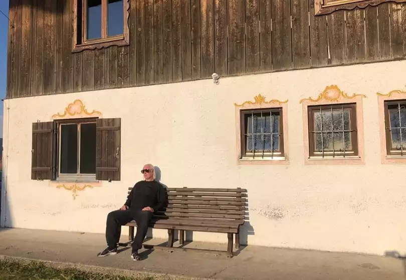 Clasicazos de DJ HELL, cada vez más cerca la velada del 26 de jul en DEEP