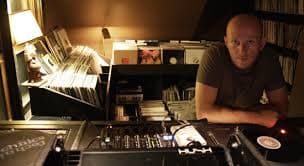 Escucha algunos snippets de la referencia 03 de Mistress Records, plataforma de DVS1…