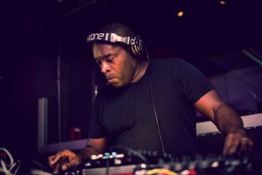 Mp3: Kevin Saunderson @ Tronic Podcast 105