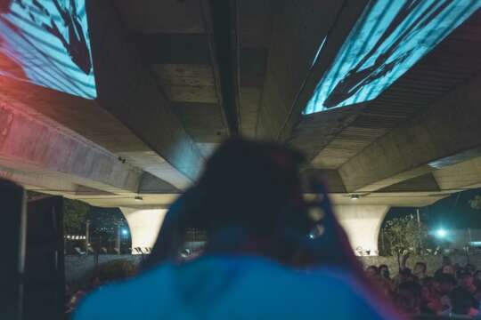 Dónde queda UNDERBRIDGE ? Futuros Artificiales éste Viernes