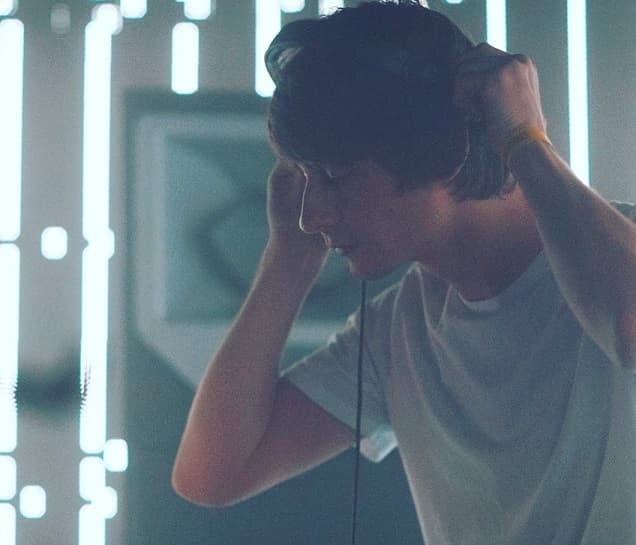 Material inédito de LUIGI TOZZI que te elevará a un estado de ensueño ¡Mañana en Calle9!