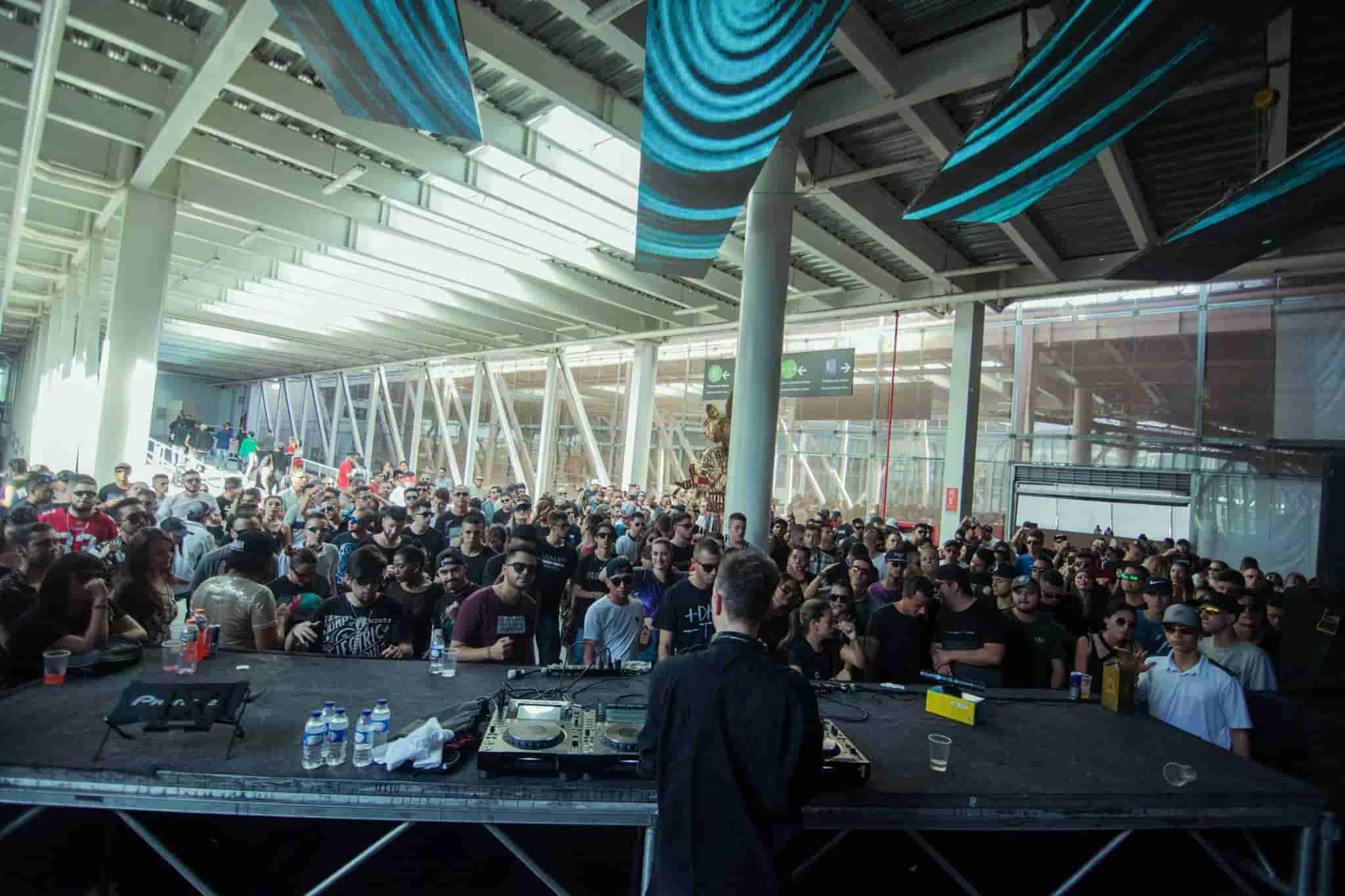 Es momento de cooperar como especie, Peter Van Hoesen nos conecta