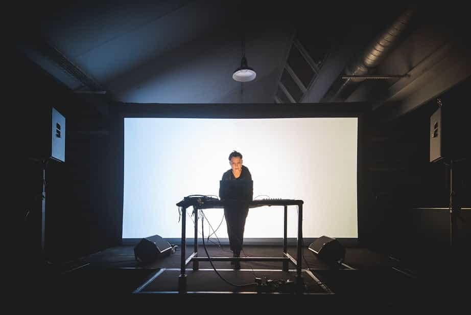 Esto es lo último de Electric Indigo para Bassiani Podcast ¡Una de nuestras favoritas!