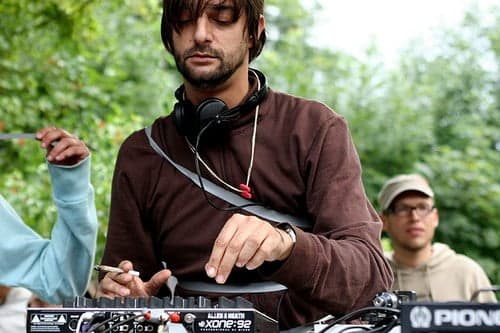 MP3: Ricardo Villalobos – Exclusive Mix 27-02-2012
