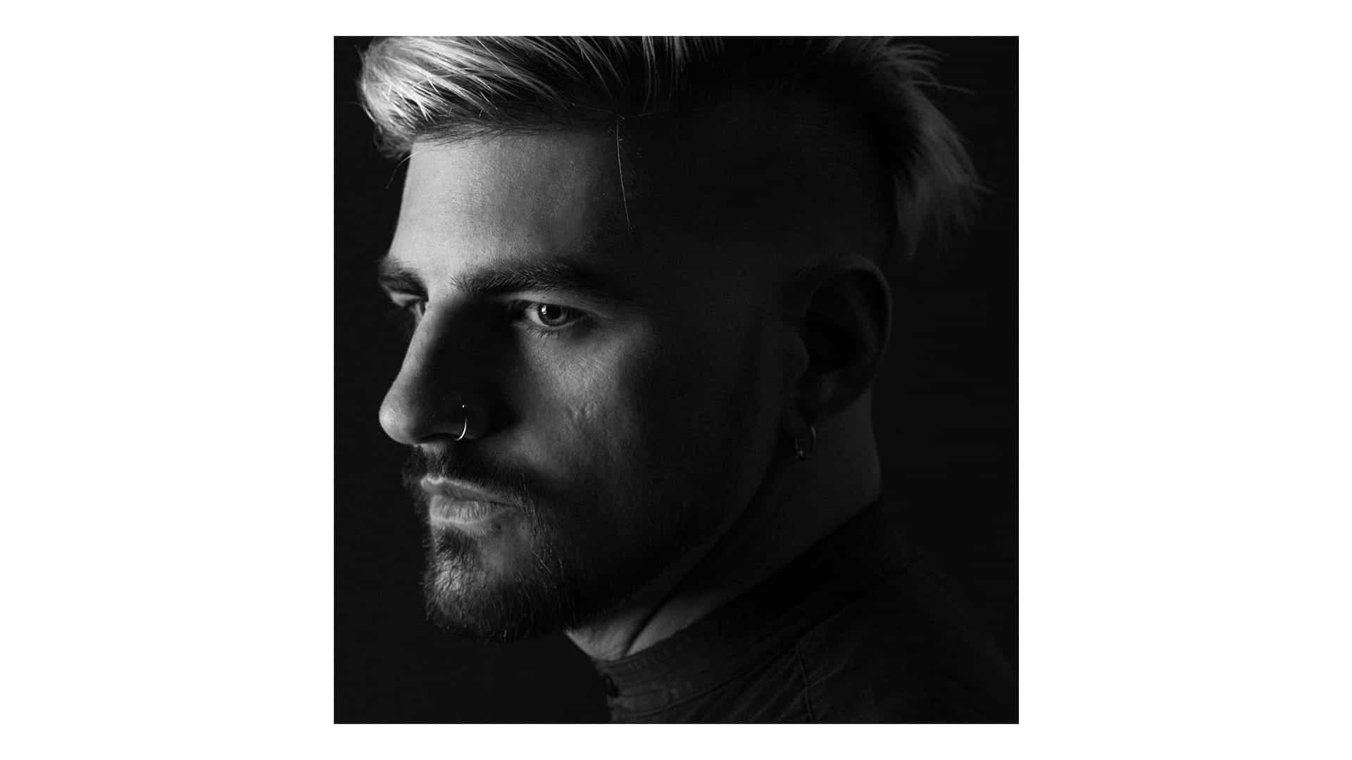 Premiere: Escucha ‘No Forgiveness’ de RUSS en Default Series