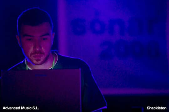 Shackleton llega nuevamente, presentando: “Freezing Opening Thawing”…