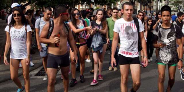 Este Domingo en Ciudad del Rió #SinPantalonesMedellin 2014