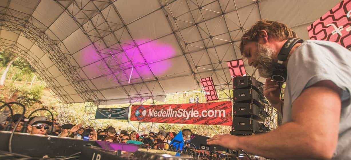 ZADIG con líneas metafísicas en su nuevo EP Space Time الزمكان