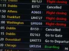 Más cierres de aeropuertos en Reino Unido.