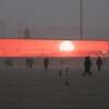 SOL en Beijing sale pero en una pantalla de LEDS