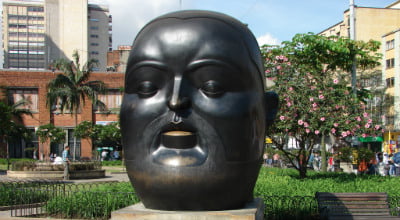 Restauran 27 esculturas de Fernando Botero exhibidas en Medellín