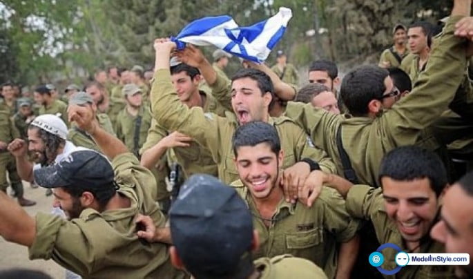 Soldados Israelitas celebrando al ritmo del Psy y Goa Trance