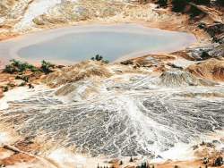 Esa minería ilegal que acaba ríos y tierras de Antioquia