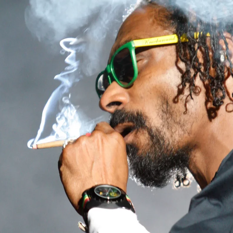 Snoop anuncia publicamente que dejará la weed