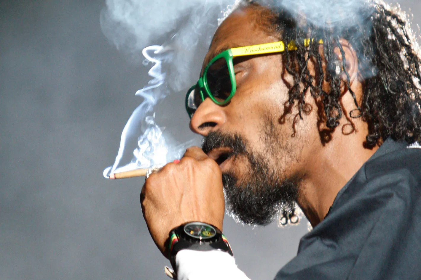 Snoop anuncia publicamente que dejará la weed