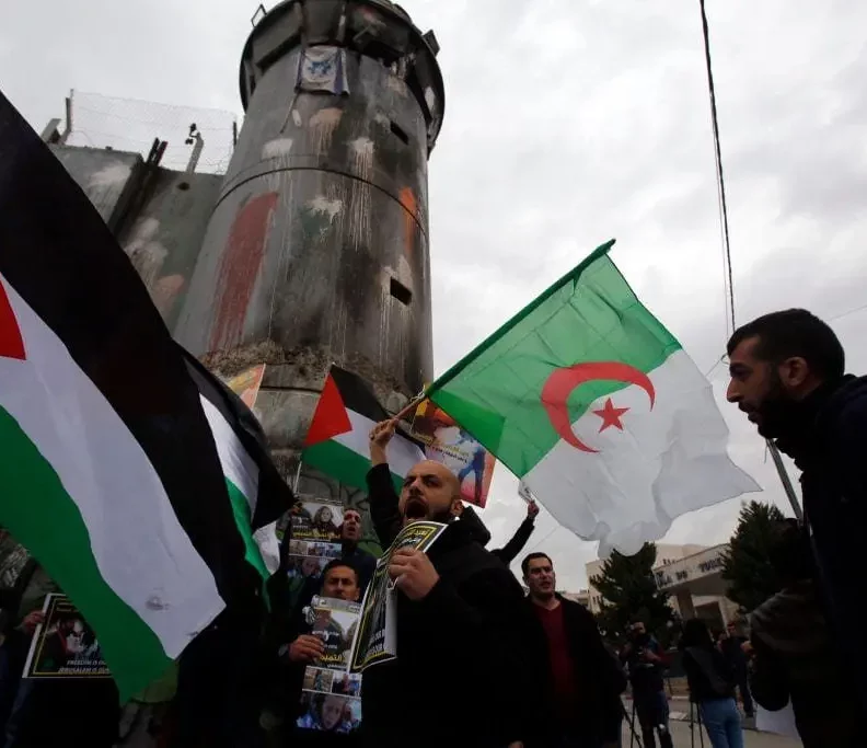 Argelia declara la guerra a Israel