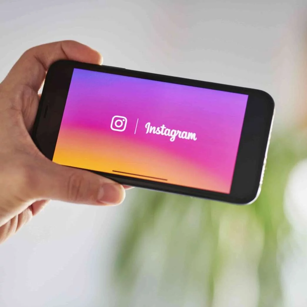 Facebook espia sin permiso usuarios en Instagram a través de las cámaras