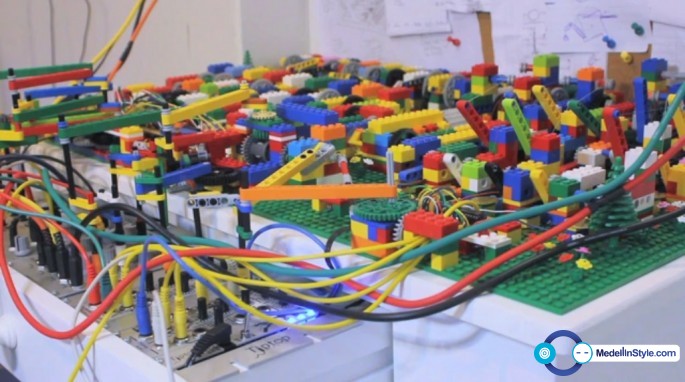 Video: Acid House con piezas Lego