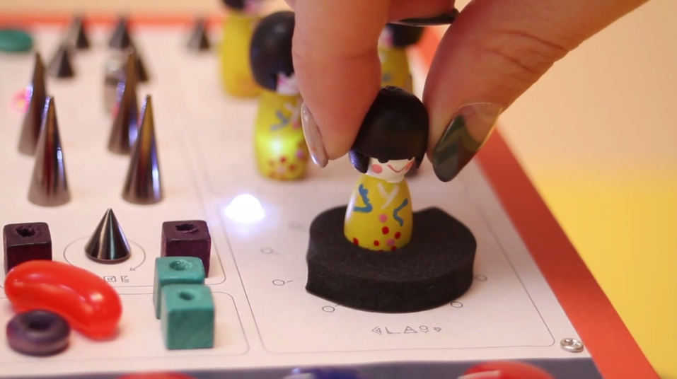 Video: El juego sintético de Minimalogue