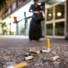 Sanción a quien arroje colillas de cigarro y chicles a las calles