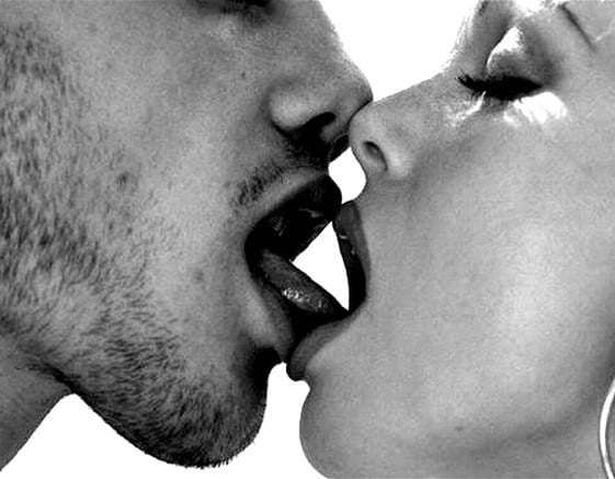 ¿Por qué nos gusta besar? La respuesta es más extraña y lógica de lo que crees
