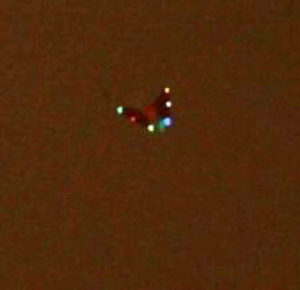 Foto del OVNI que ha estado sobrevolando Medellín.