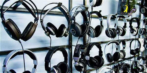 Cómo escoger los audífonos ideales para escuchar buena música