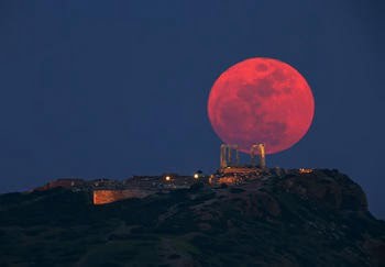 En Semana Santa la luna se volverá completamente del color de la sangre