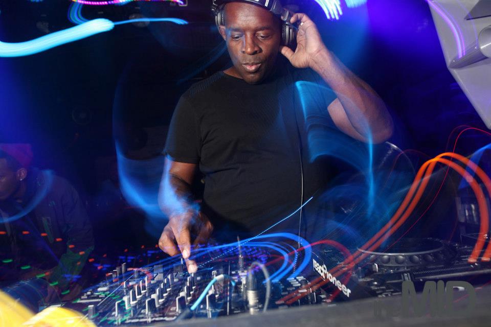 Mp3: Kevin Saunderson – Defected in the House – Septiembre 20
