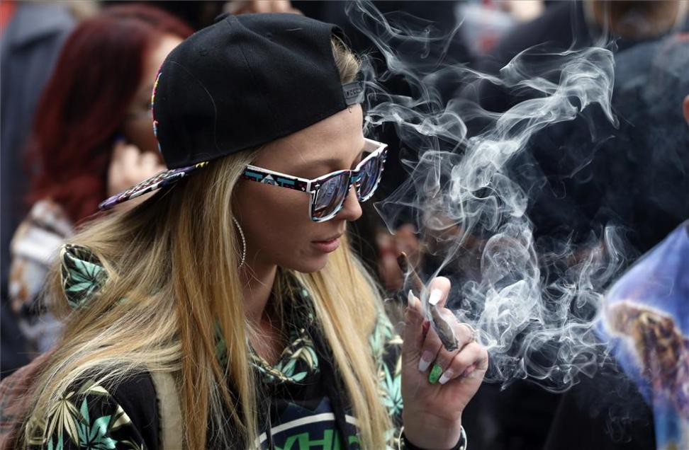Los jóvenes con déficit de atención e hiperactividad (TDAH) son 8 veces más propensas a consumir marihuana.