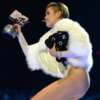 Miley Cyrus habló de su reciente escándalo en los EMA