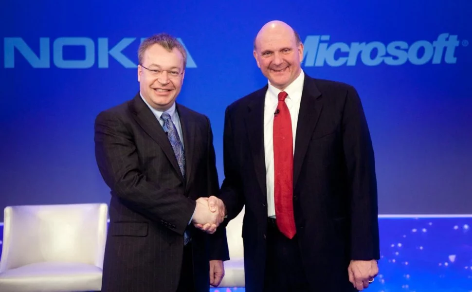 Microsoft compra a Nokia por 5.440 millones de euros