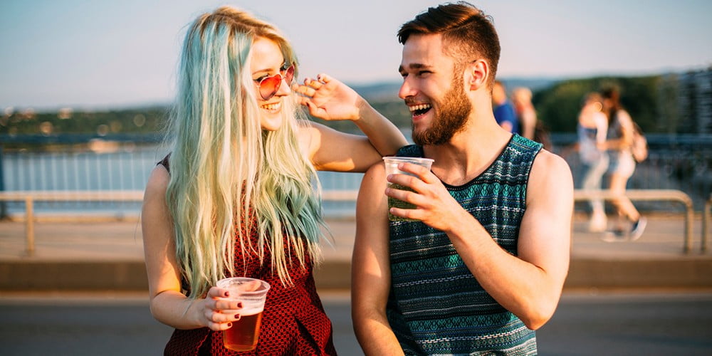 Estudio: Beber con tu pareja aumenta las probabilidades de estabilidad relacional