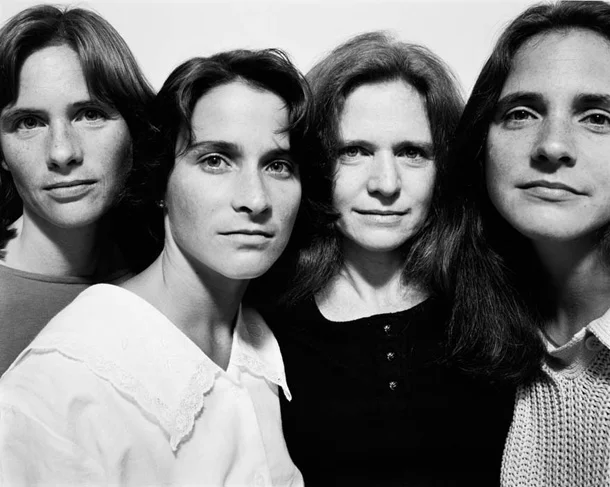 the-brown-sisters-take-photo-every-year-for-36-years-12