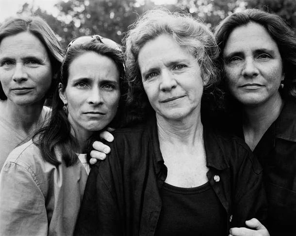 the-brown-sisters-take-photo-every-year-for-36-years-25