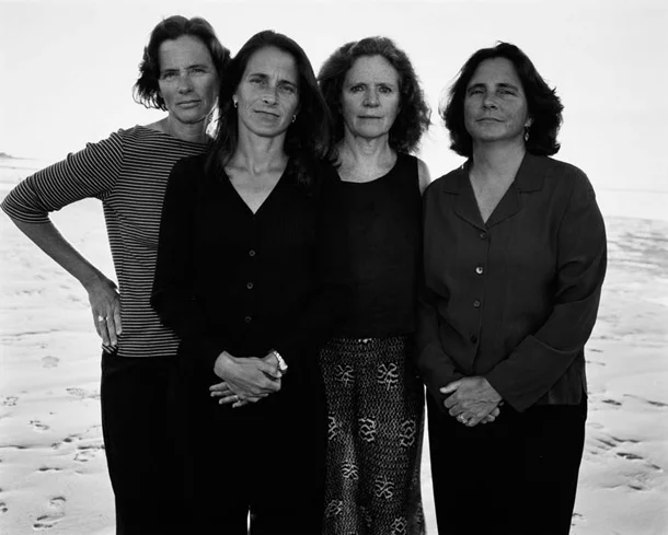 the-brown-sisters-take-photo-every-year-for-36-years-27