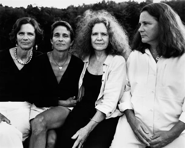 the-brown-sisters-take-photo-every-year-for-36-years-32